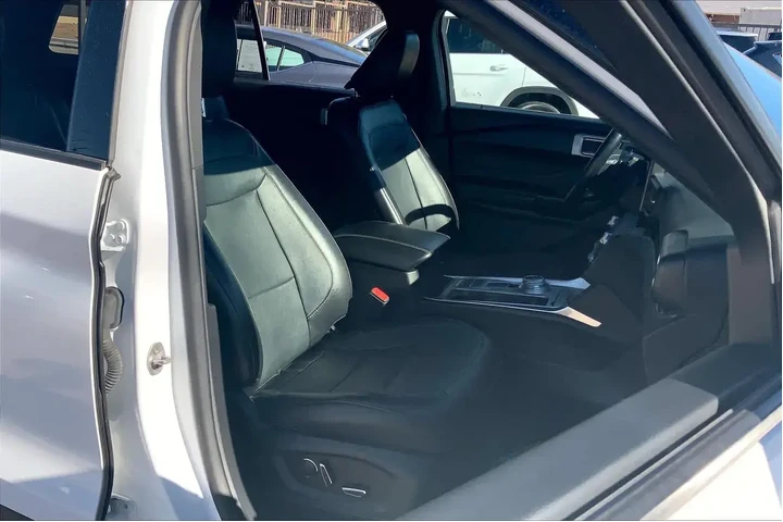 $21558 : Ford Explorer 2020 Limited 4 image 7