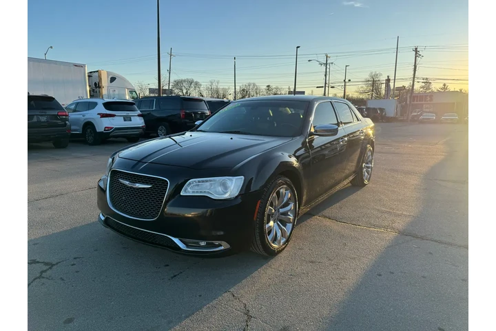 $8450 : 2019 300 Limited RWD image 6