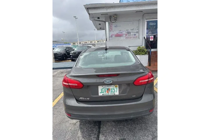 $5990 : Ford Focus 2017 SE 4dr Sedan image 6