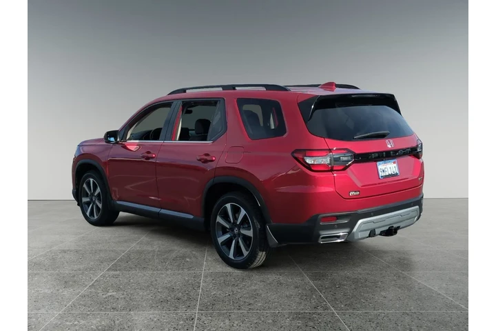 $38555 : Honda Pilot 2024 Touring 4dr image 3