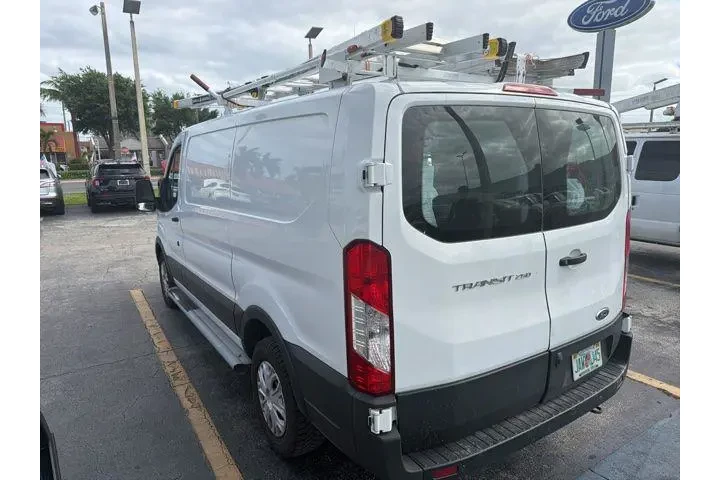 $23990 : Ford Transit 2021 250 3dr SW image 6