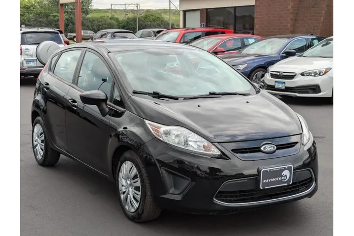 $5994 : 2012 Fiesta SE image 4
