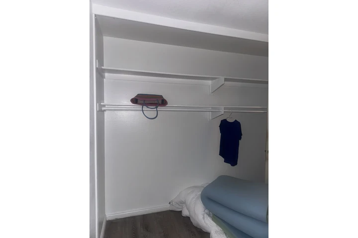 $800 : Se renta recamara image 3
