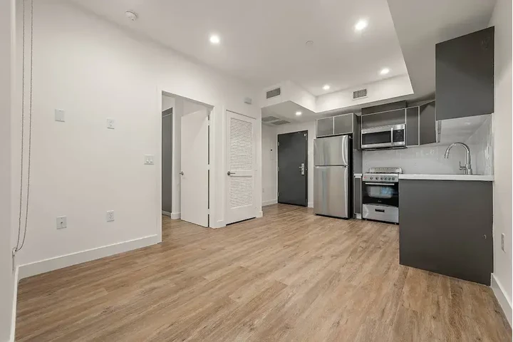 $1000 : Apartamento Moderno en Koreato image 7