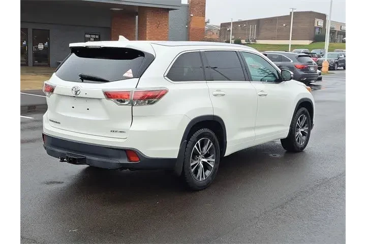 $16483 : Toyota Highlander 2016 AWD X image 5