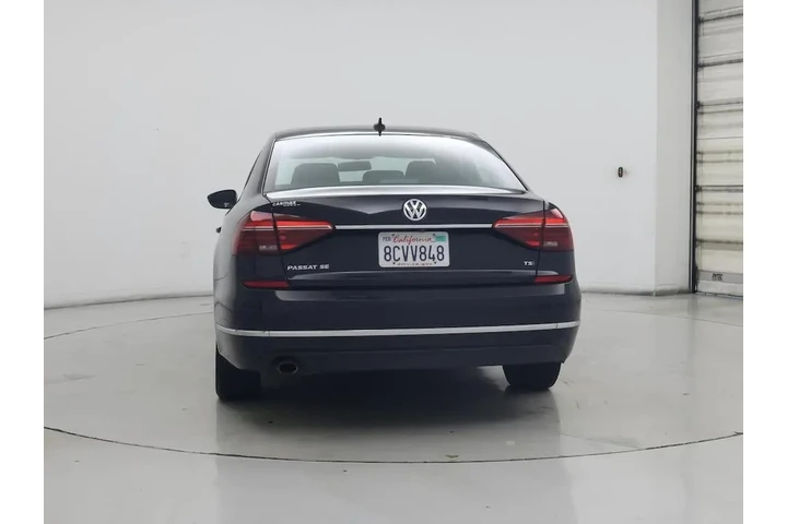 $13998 : Volkswagen Passat 2018 2.0T image 6