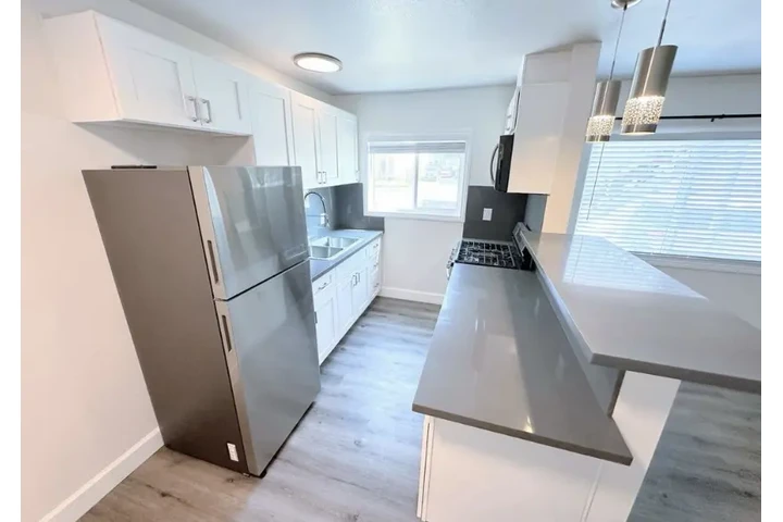 $1100 : ¡APTO PRIVADO DE 1 HABITACION! image 2