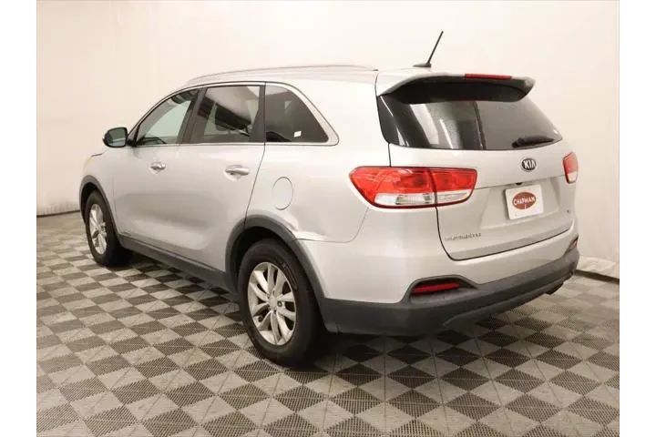 $12181 : Kia Sorento 2017 AWD LX V6 4 image 3