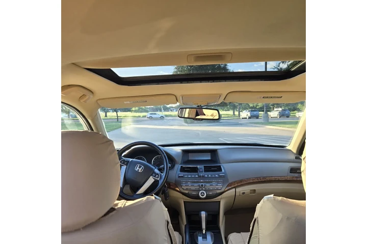 $6000 : 2010 Honda Accord EX-L image 3