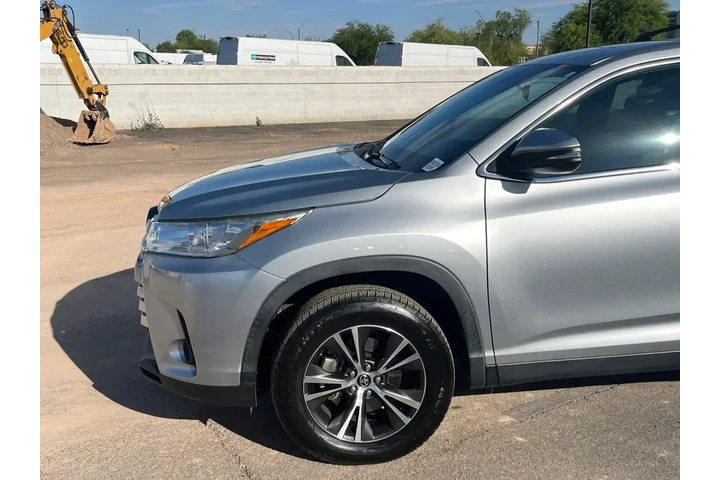 $24994 : Toyota Highlander 2019 LE 4d image 10