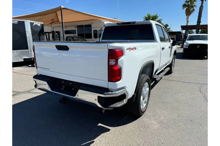 $35995 : 2022 Silverado 2500HD Work Tr image 9
