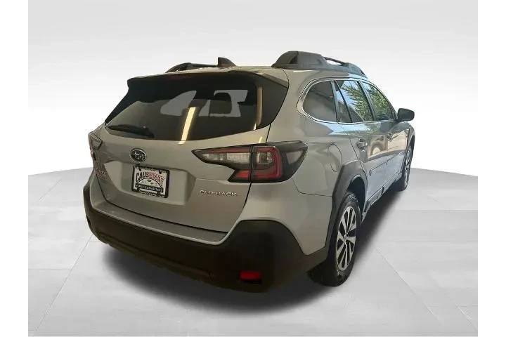 $24303 : Subaru Outback 2023 AWD Prem image 6