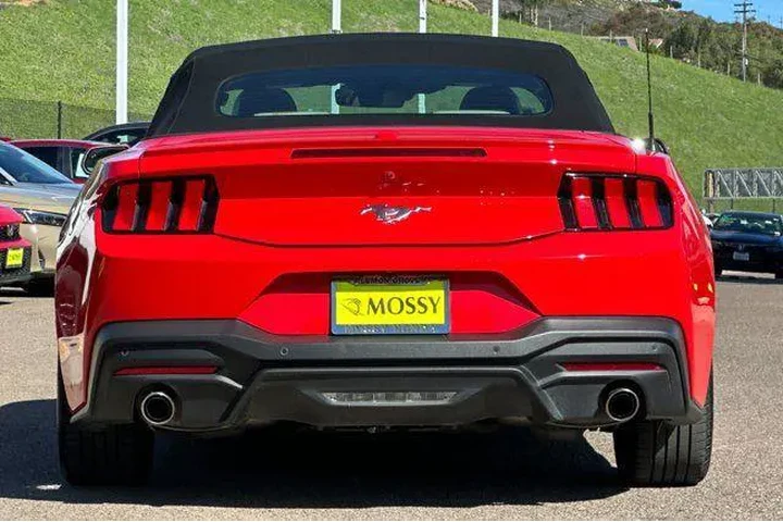 $26975 : Ford Mustang 2024 EcoBoost P image 7