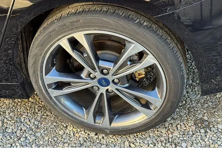 $18772 : Ford Fusion 2020 Titanium 4d image 4