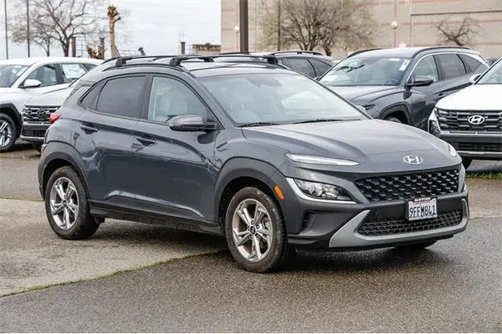 $18991 : Hyundai KONA 2023 SEL 4dr Cr image 6