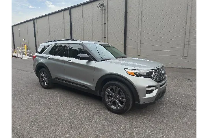 $29499 : Ford Explorer 2023 XLT 4dr S image 1