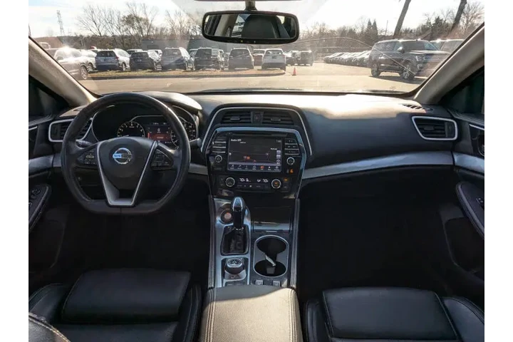 $14975 : 2016 Maxima 3.5 SV image 3