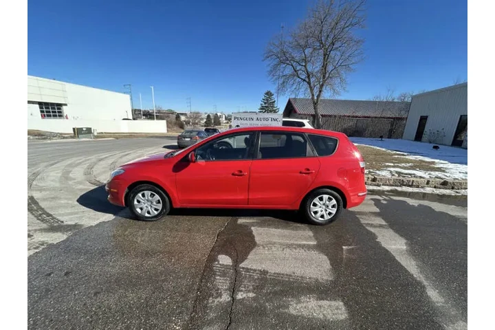 $3750 : 2010 Elantra Touring GLS image 3