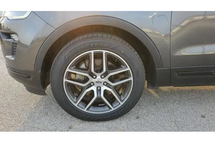 $19900 : Ford Explorer 2018 AWD Sport image 3