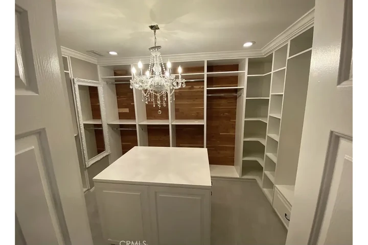 $1450 : 3 Hermosa image 3