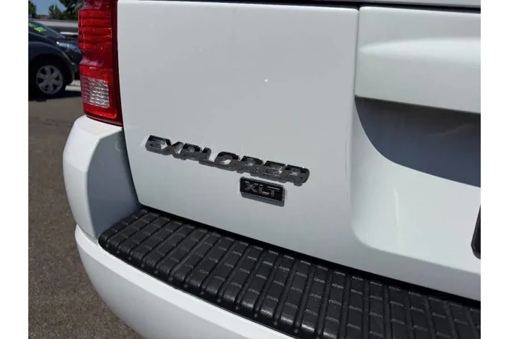 $4995 : 2005 Explorer XLT image 9