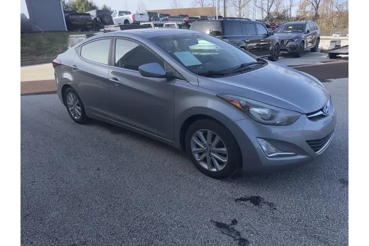 $6995 : Hyundai ELANTRA 2015 SE 4dr image 9
