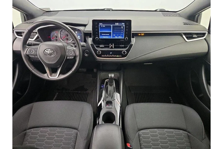 $22998 : Toyota Corolla Hatchback 202 image 9