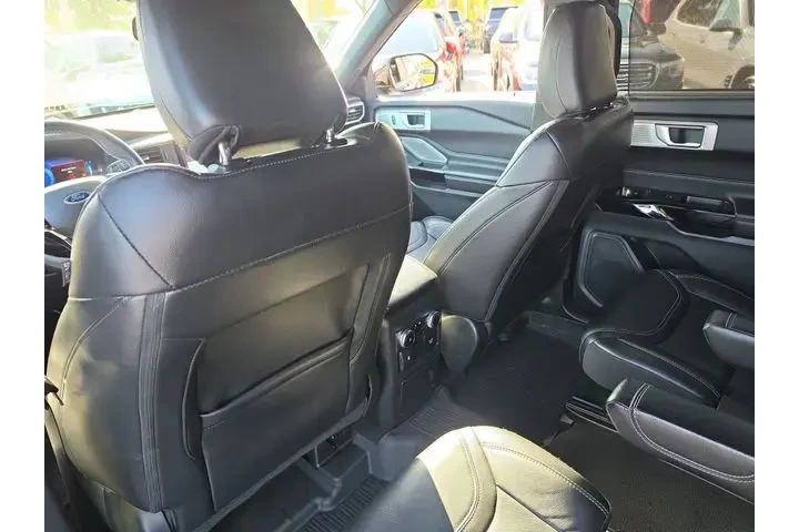 $39790 : Ford Explorer 2023 AWD ST 4d image 9