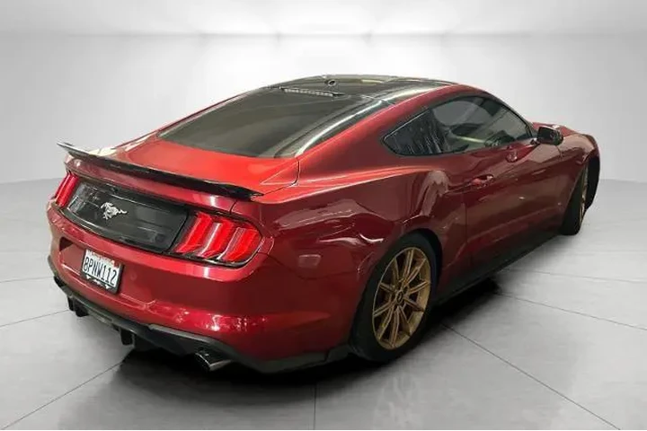 $27995 : Ford Mustang 2020 EcoBoost 2 image 2