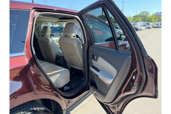 2012 Edge Limited image 6