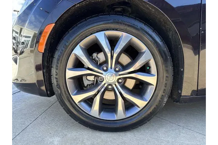 $15880 : Chrysler Pacifica 2018 Limit image 5