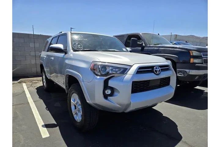 $35991 : Toyota 4Runner 2023 4x2 SR5 image 4