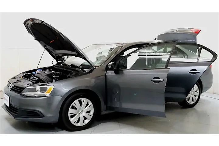 2015 Escape SE 4WD image 9