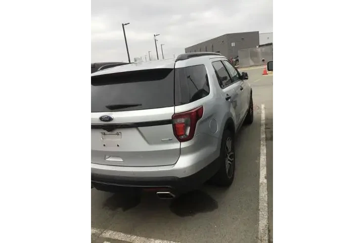 $16995 : Ford Explorer 2017 AWD Sport image 7