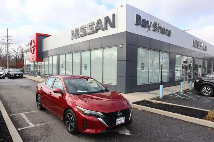 $16922 : Nissan Sentra 2025 SV 4dr Se image 1