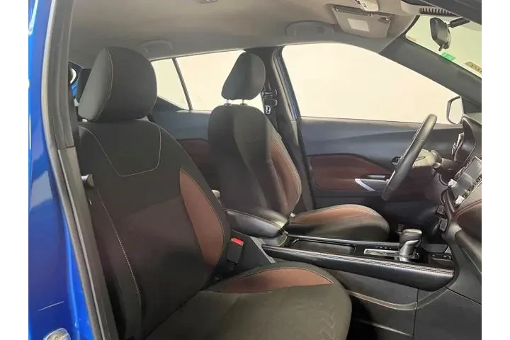 $17954 : Nissan Kicks 2023 SR 4dr Cro image 10