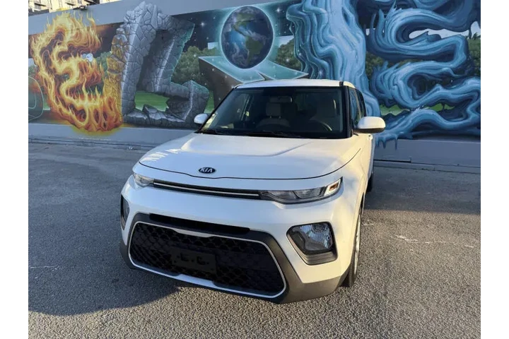 $5995 : 2020 Soul LX image 2