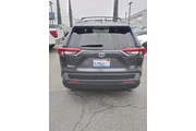 $29988 : Toyota RAV4 2021 AWD XLE Pre thumbnail