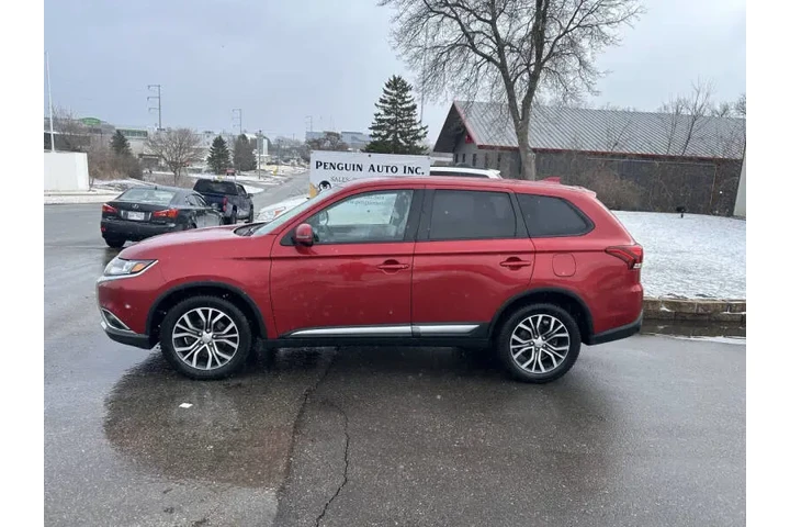 $10990 : 2018 Outlander SE image 3