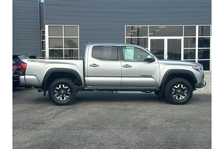 $30710 : Toyota Tacoma 2019 4x2 TRD O image 2