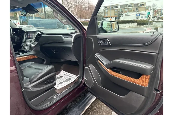 $19999 : 2017 Tahoe Premier image 8
