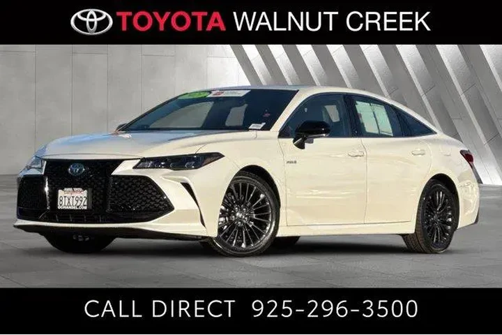 $31000 : Toyota Avalon Hybrid 2021 XS image 1