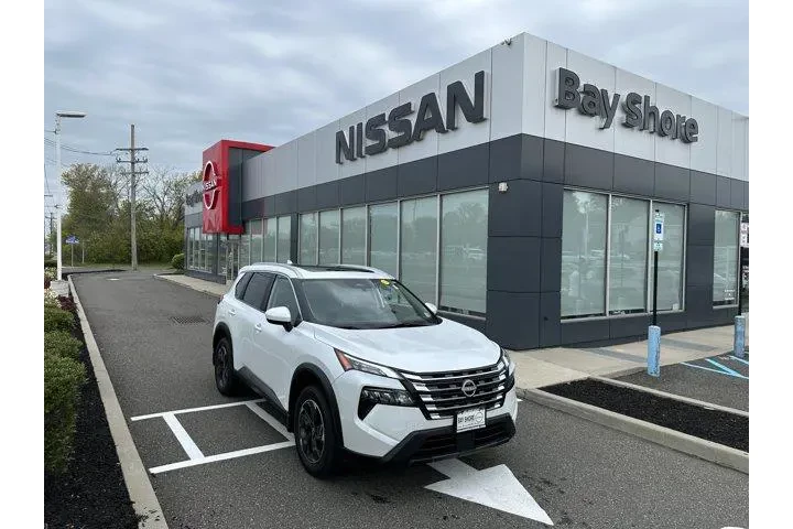 $27231 : Nissan Rogue 2026 AWD SV 4dr image 2
