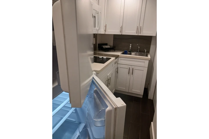 $1200 : Estudio independiente grande image 8