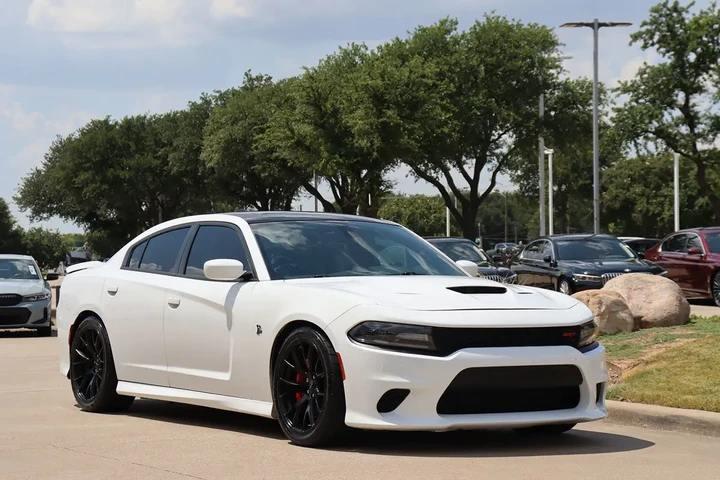 $45992 : 2016 Charger SRT Hellcat image 3