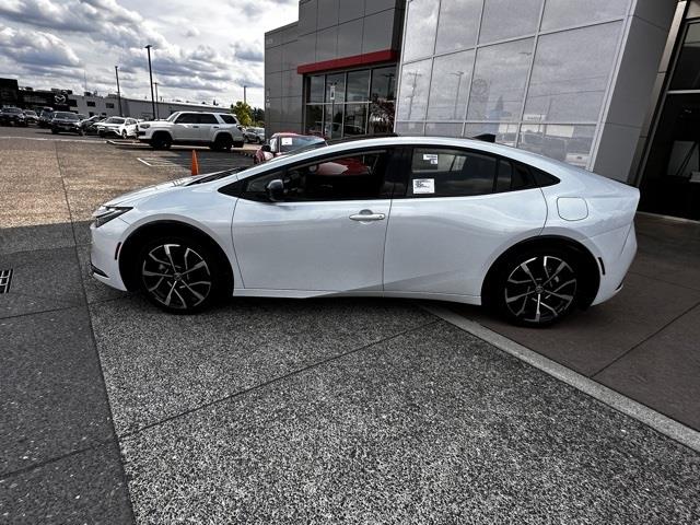 $40303 : 2024 Prius Prime XSE image 2