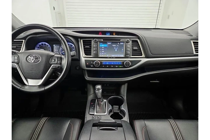 $26998 : Toyota Highlander 2019 SE 4d image 9