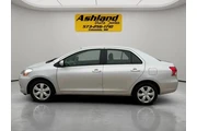 $4900 : 2007 Yaris thumbnail