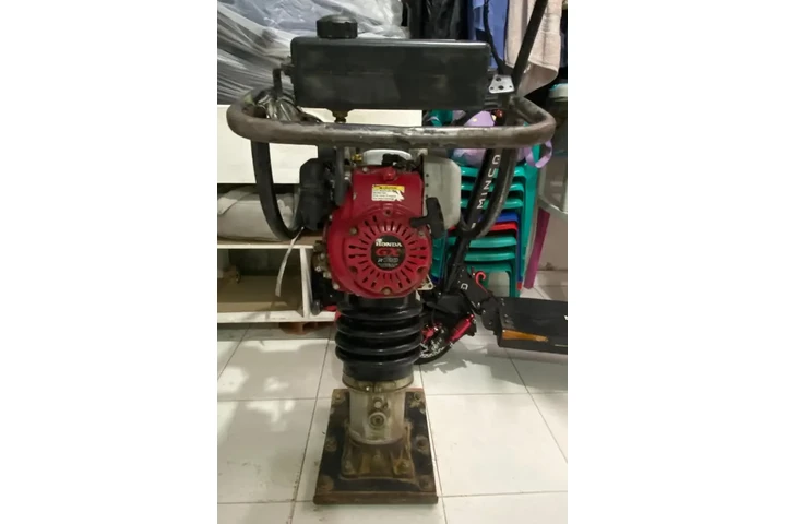 CANGURO- APISONADOR A GASOLINA image 6