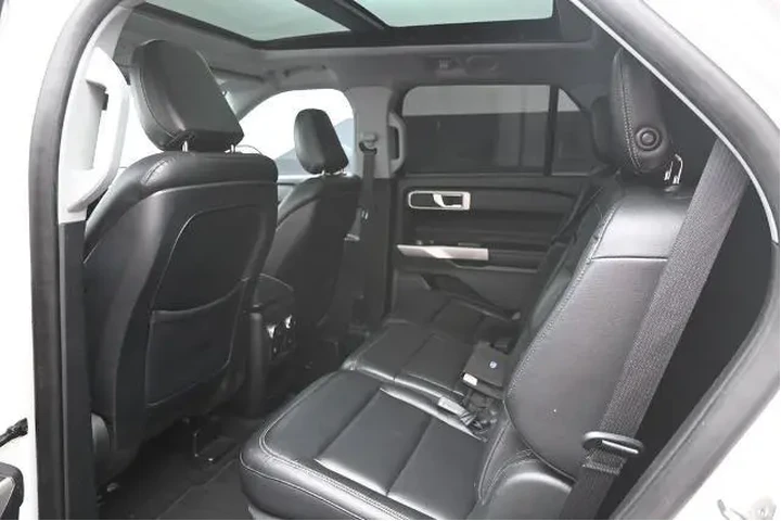 $16495 : Ford Explorer 2020 XLT 4dr S image 2